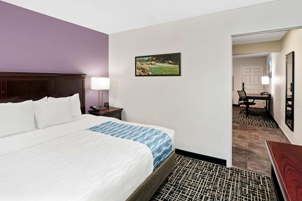 La Quinta Inn & Suites Cookeville - thumb 12