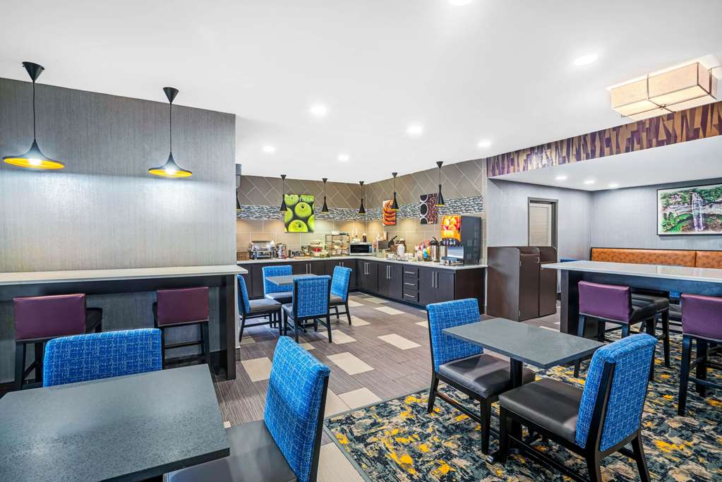 La Quinta Inn & Suites Cookeville - thumb 14
