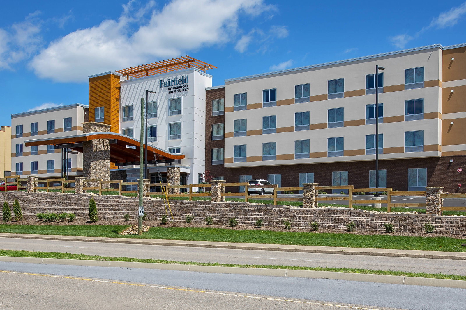 Fairfield Inn & Suites Pigeon Forge - thumb 1