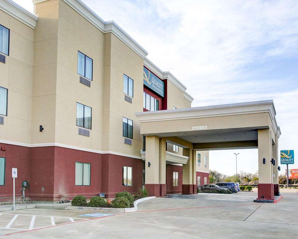 Quality Inn & Suites Bryan - thumb 0