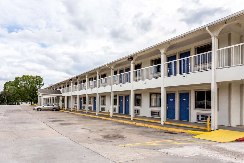 Motel 6 Bryan - thumb 9