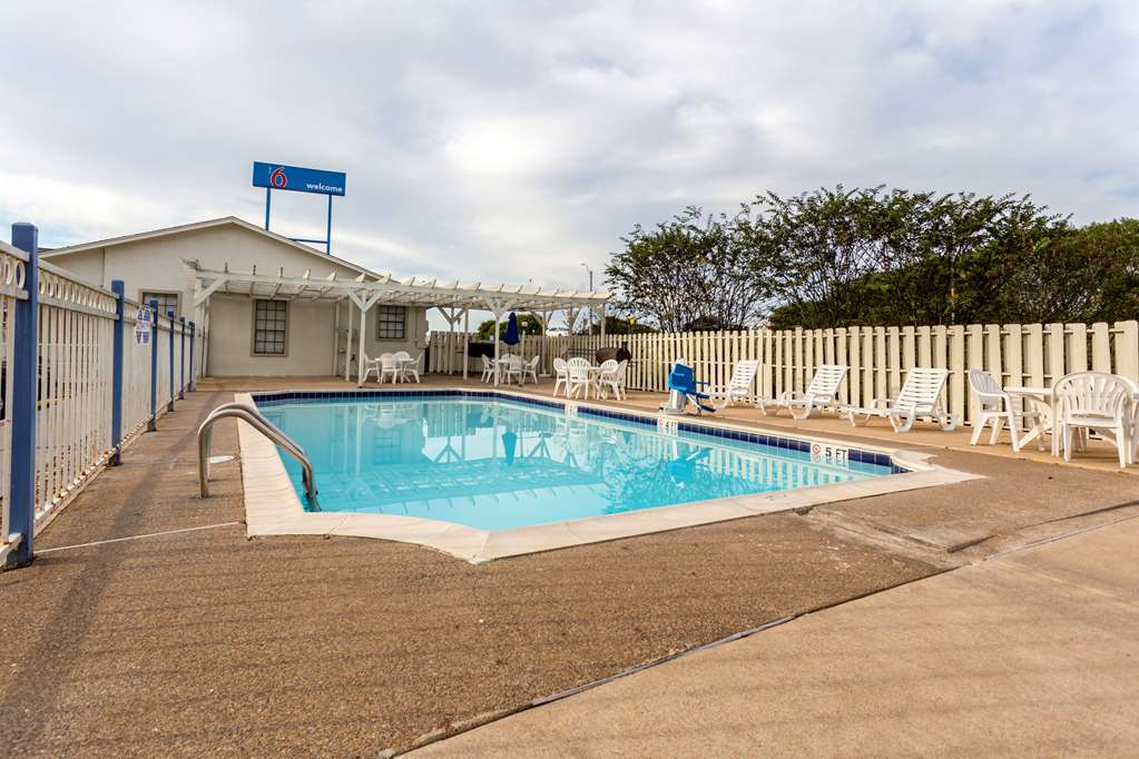 Motel 6 Bryan - thumb 18