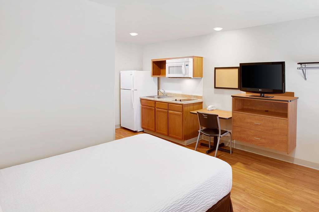 WoodSpring Suites College Station - thumb 4