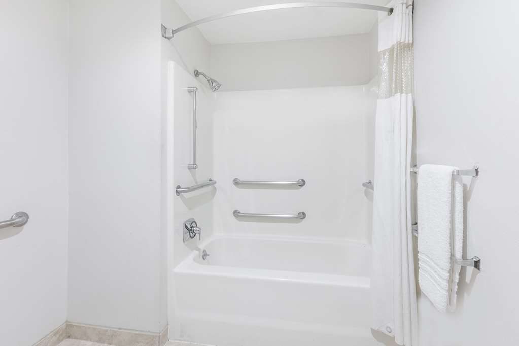 Baymont Inn & Suites Arlington - thumb 4