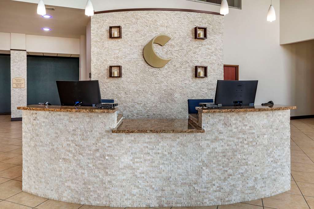 Comfort Suites - thumb 3