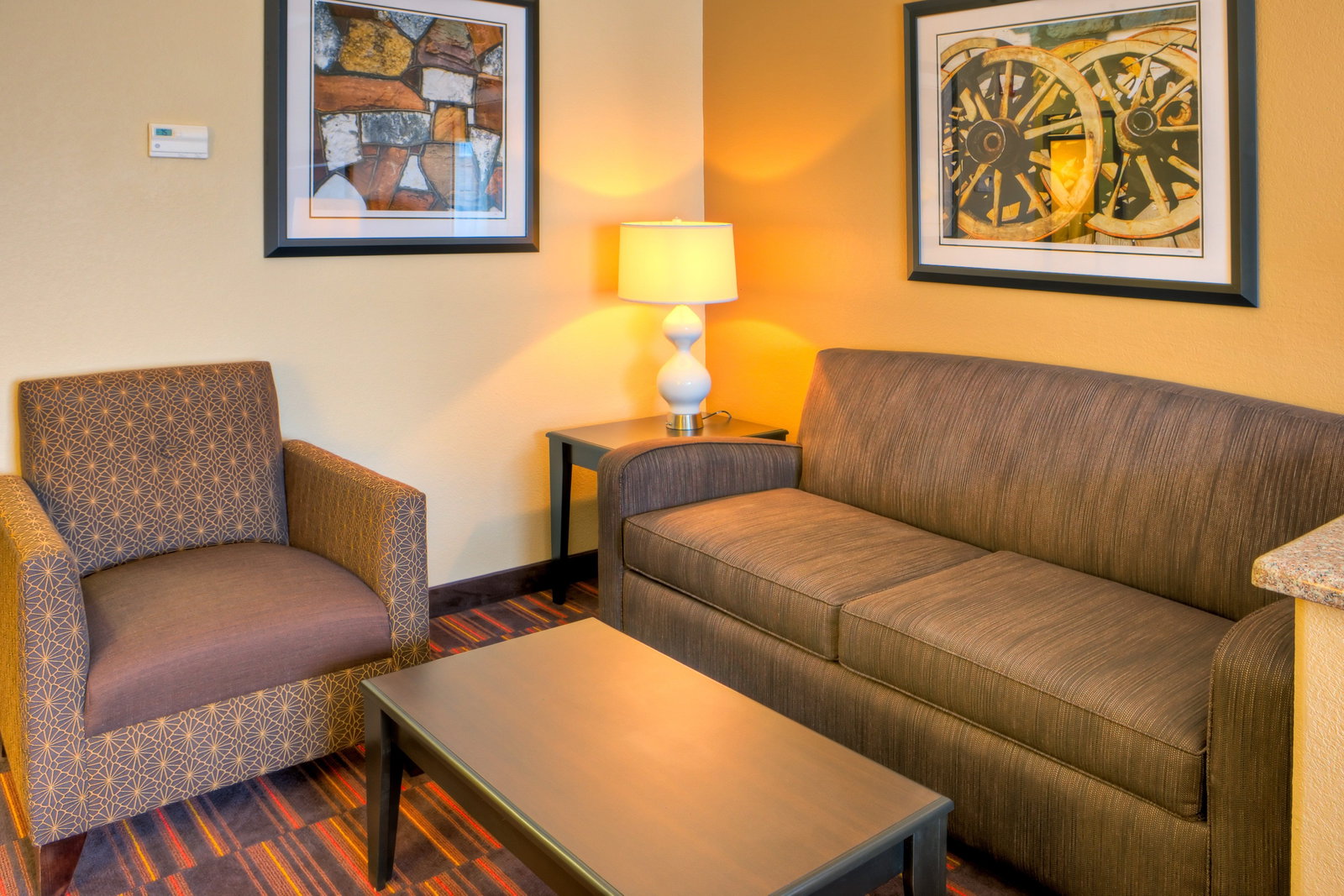 Holiday Inn Express & Suites Granbury - thumb 13
