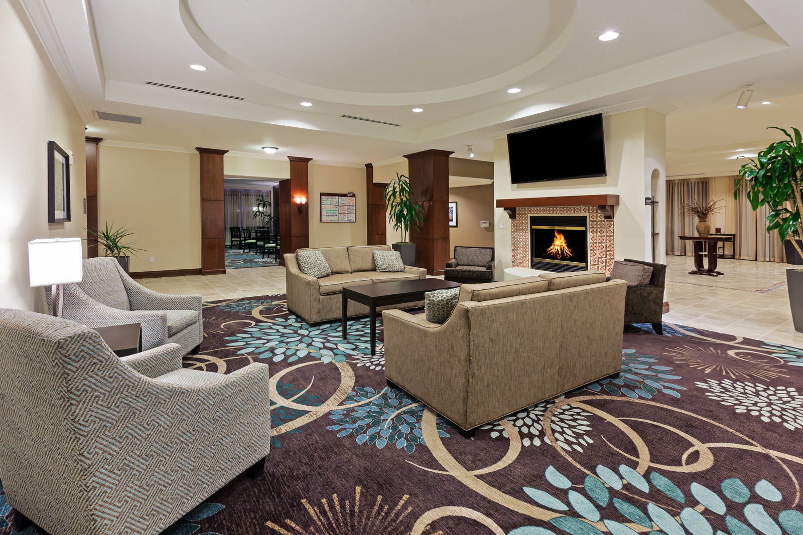 Staybridge Suites - thumb 3
