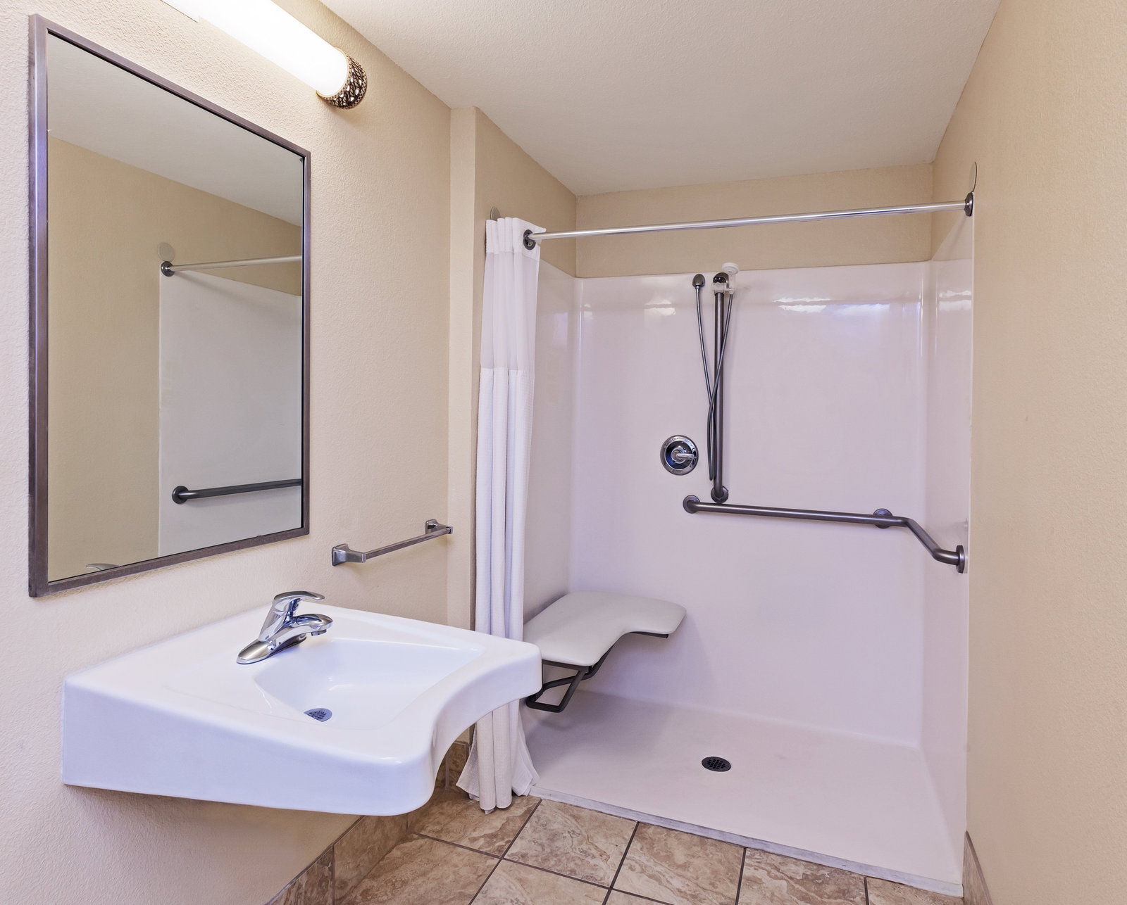 Staybridge Suites - thumb 7