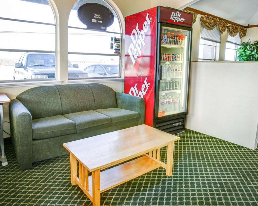 Econo Lodge - thumb 3