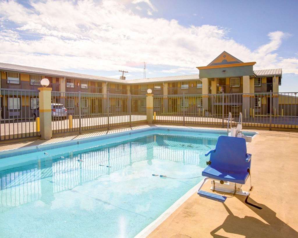 Econo Lodge - thumb 9