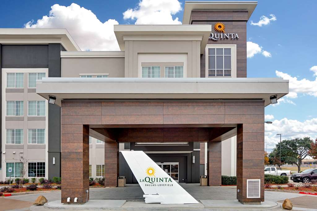 La Quinta Inn & Suites Dallas Love Field - thumb 0