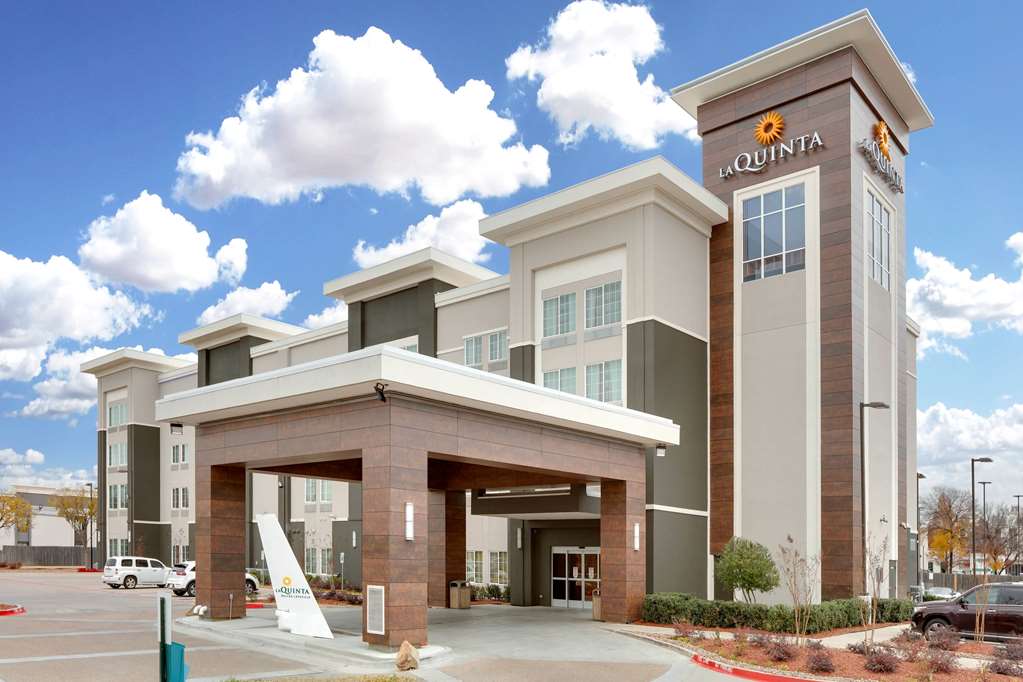 La Quinta Inn & Suites Dallas Love Field - thumb 1