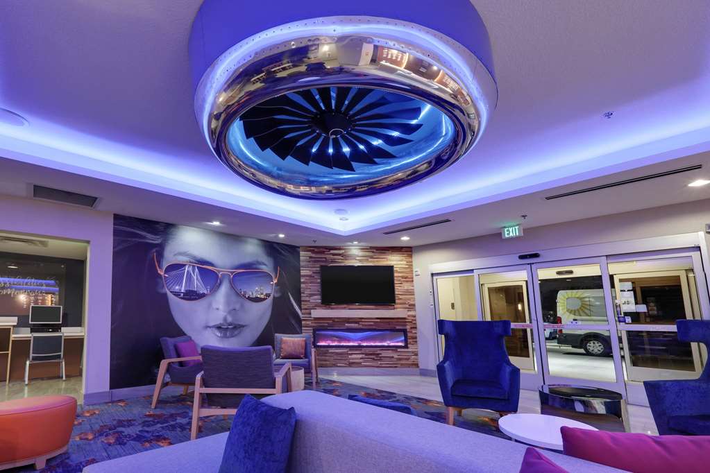 La Quinta Inn & Suites Dallas Love Field - thumb 3