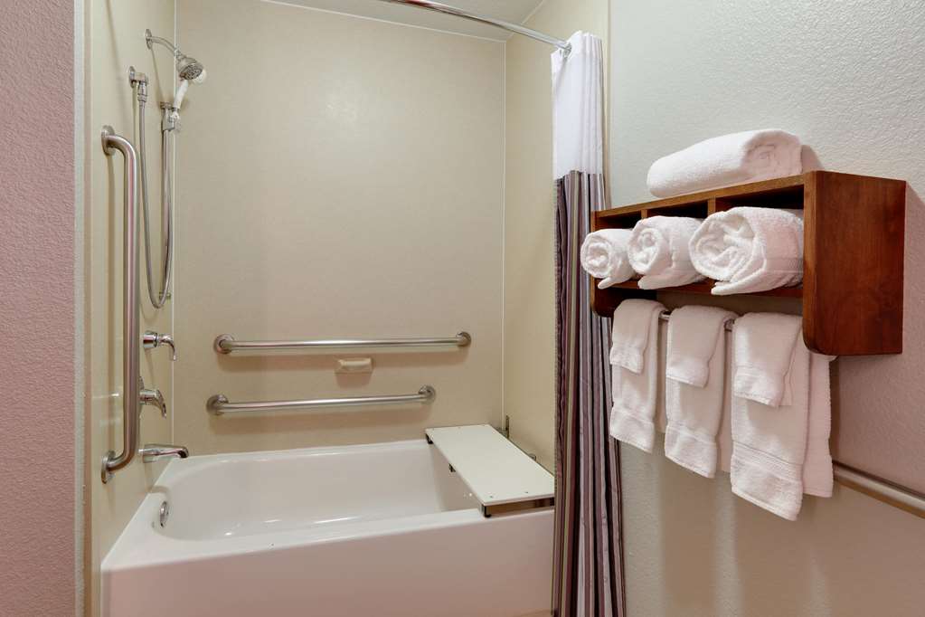 La Quinta Inn & Suites Dallas Love Field - thumb 6