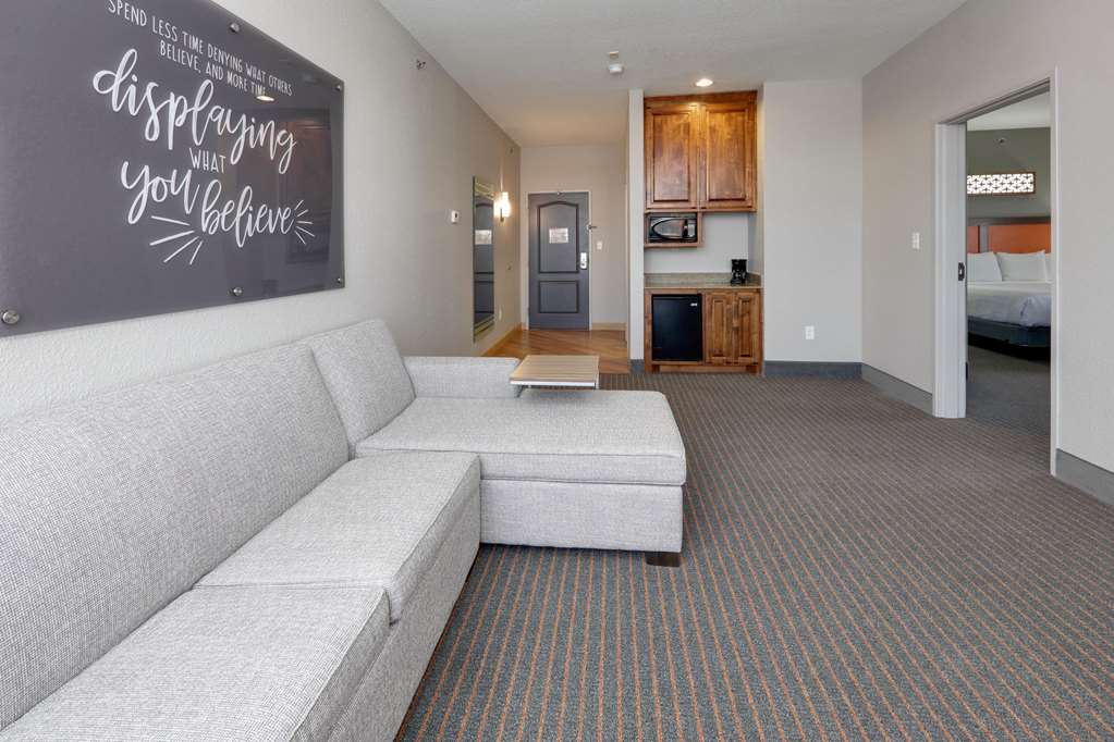La Quinta Inn & Suites Dallas Love Field - thumb 11
