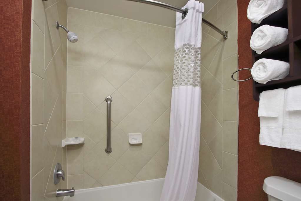 Hampton Inn & Suites Conroe - thumb 7