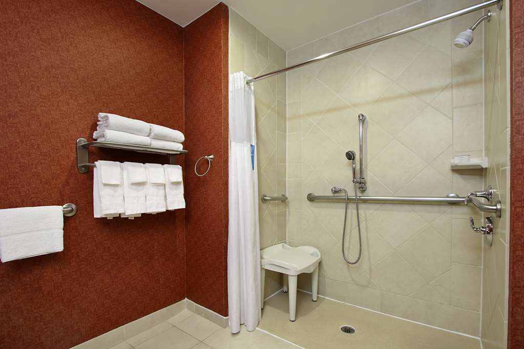 Hampton Inn & Suites Conroe - thumb 9