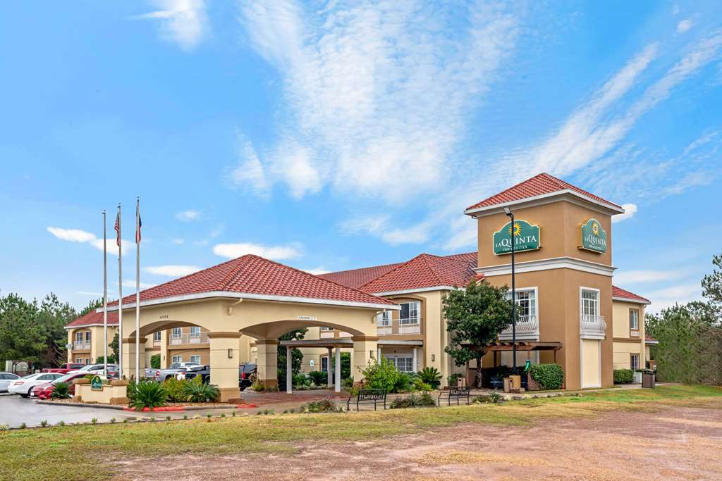 La Quinta Inn & Suites Conroe - thumb 0