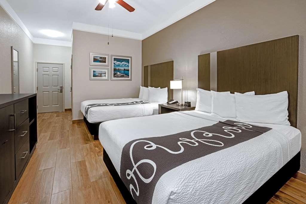 La Quinta Inn & Suites Conroe - thumb 6