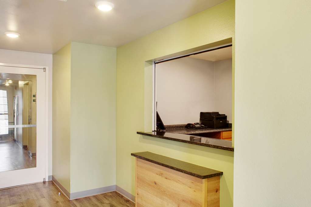 WoodSpring Suites Conroe - thumb 4