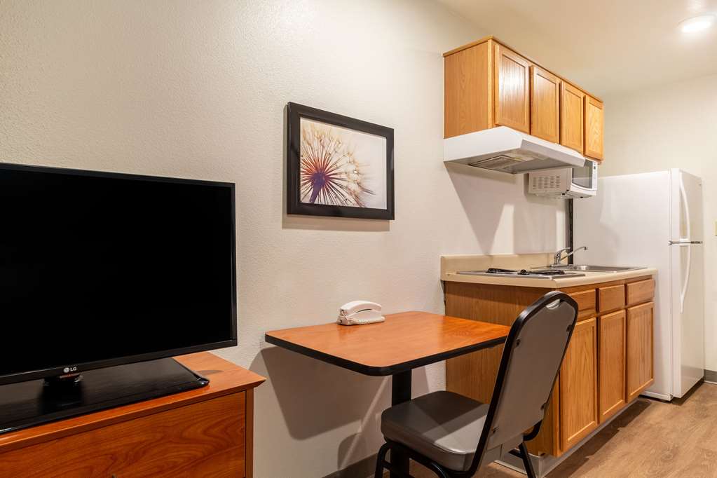 WoodSpring Suites Conroe - thumb 9