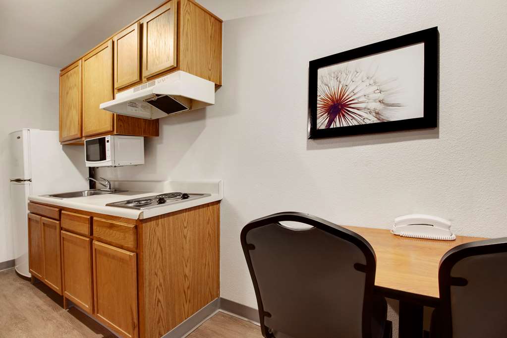 WoodSpring Suites Conroe - thumb 14