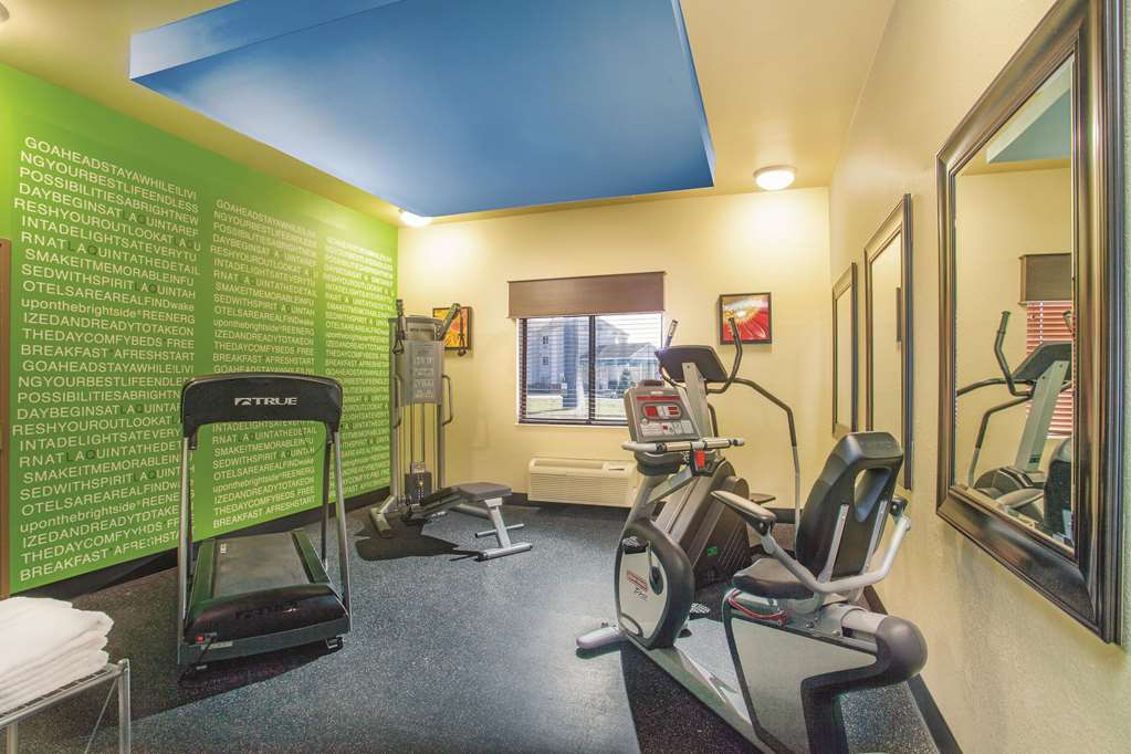 La Quinta Inn & Suites Elizabethtown - thumb 12