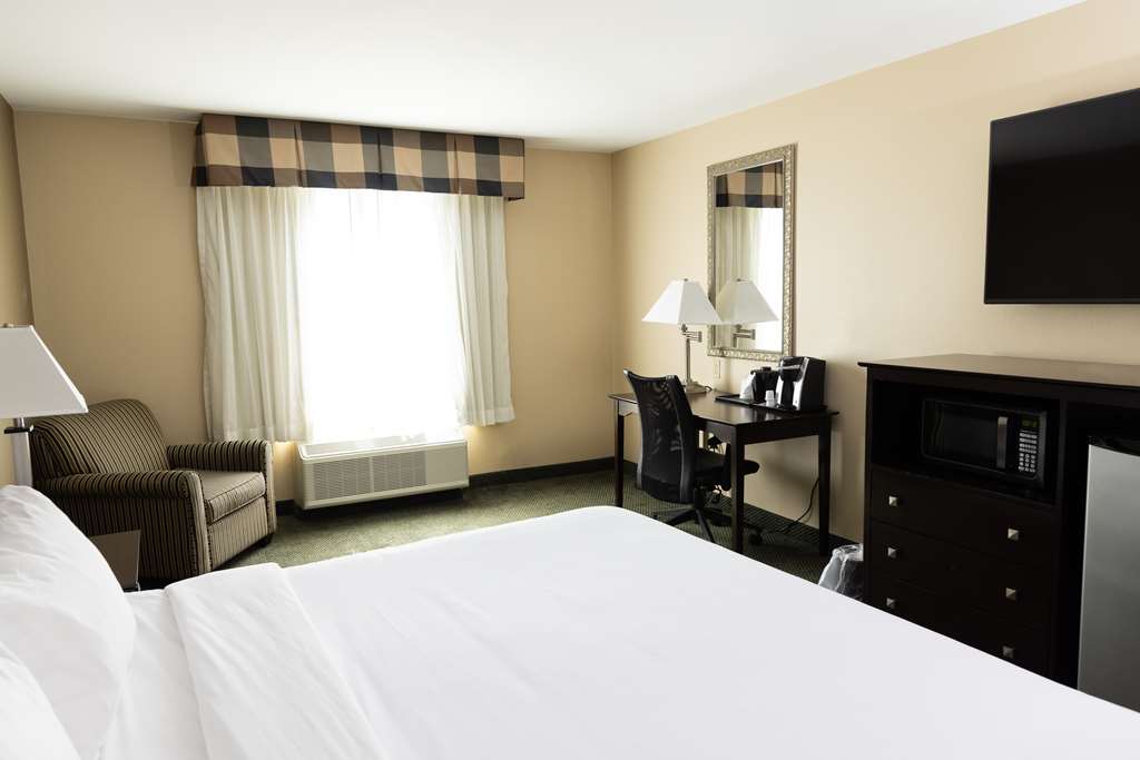 Country Inn & Suites Elizabethtown - thumb 0