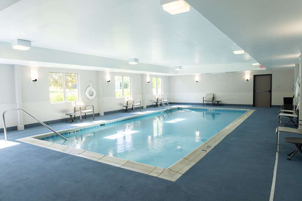 Country Inn & Suites Elizabethtown - thumb 3