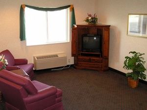 AmeriVu Inn & Suites - Cumberland - thumb 1