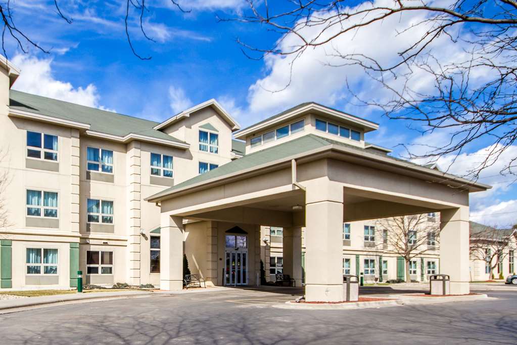 Comfort Suites - thumb 0