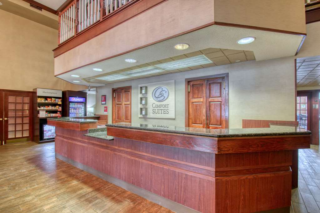 Comfort Suites - thumb 3