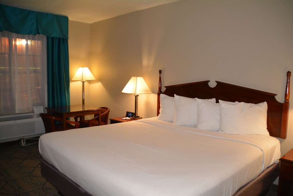 Baymont Inn & Suites Effingham - thumb 8