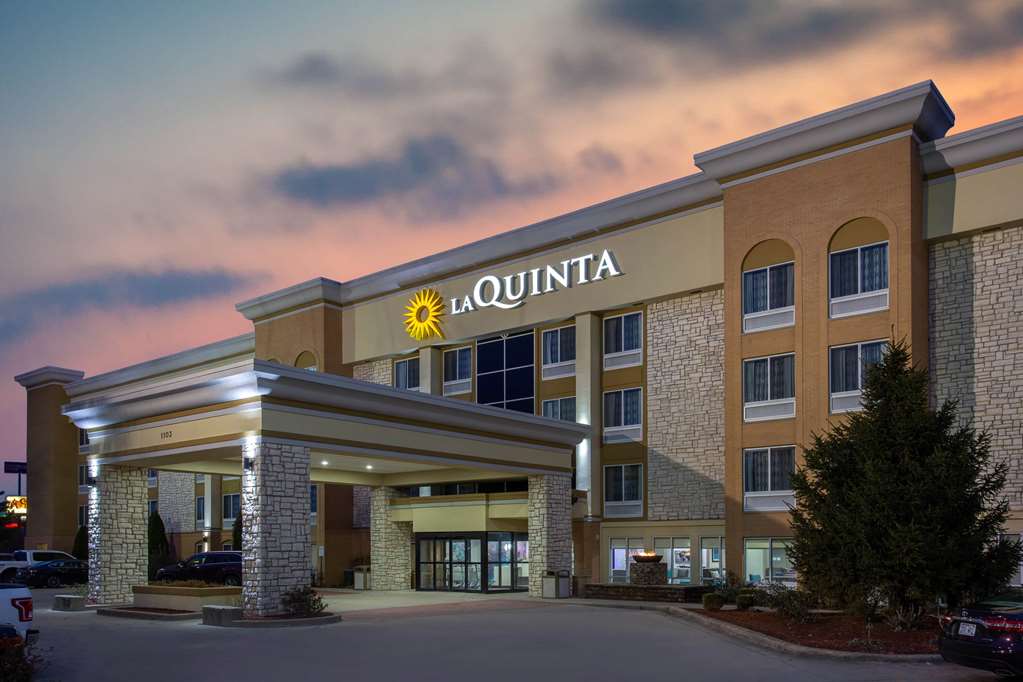 La Quinta Inn & Suites Effingham - thumb 2