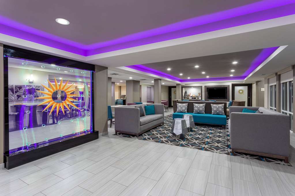 La Quinta Inn & Suites Effingham - thumb 4