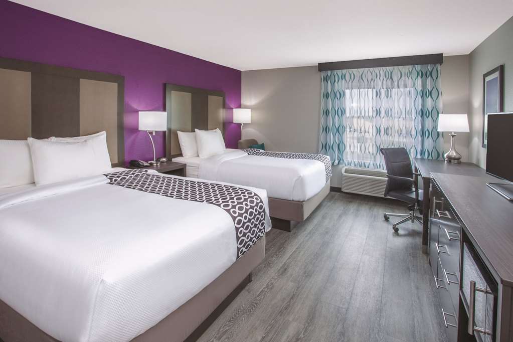 La Quinta Inn & Suites Effingham - thumb 5