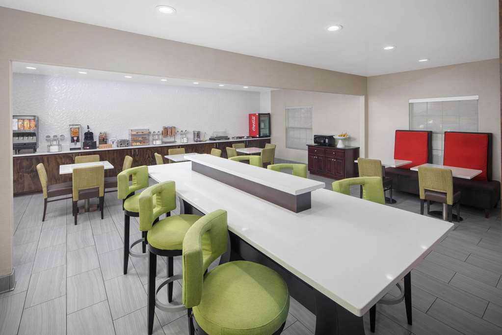 La Quinta Inn Calhoun - thumb 15