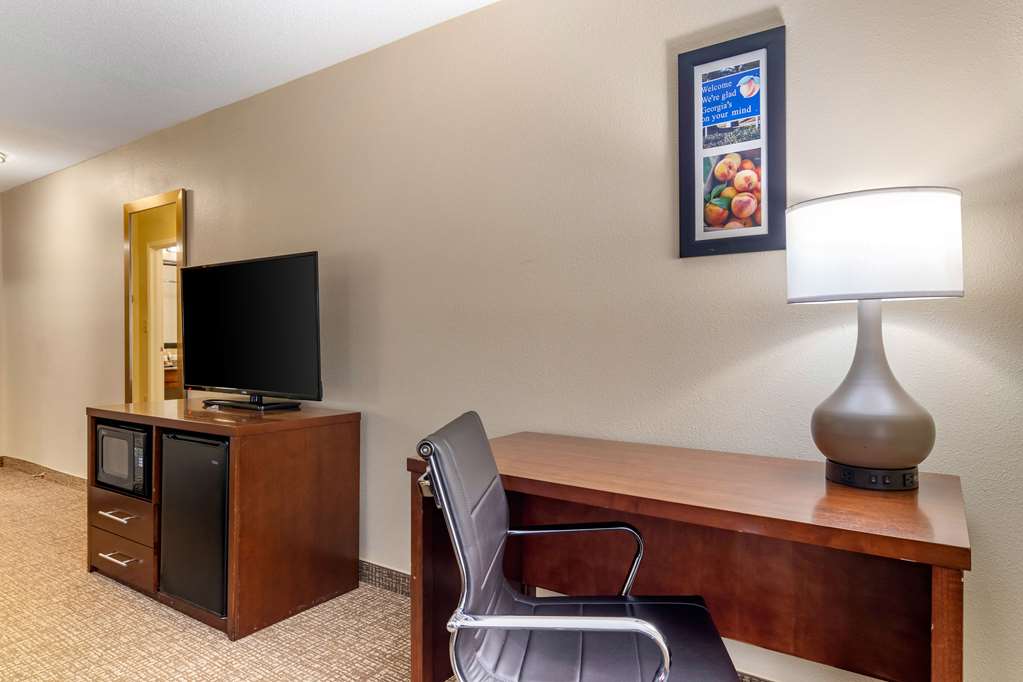 Comfort Inn & Suites - thumb 8
