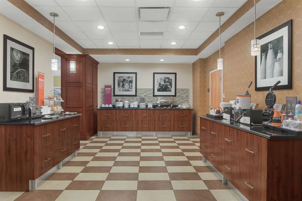 Hampton Inn & Suites Macon - thumb 13