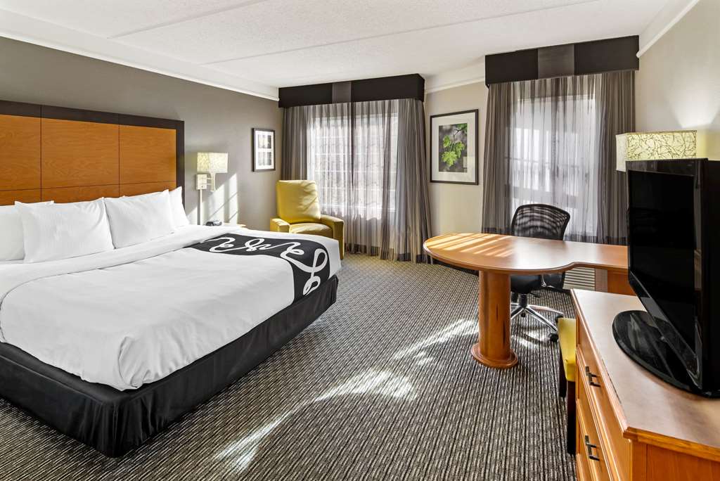 La Quinta Inn & Suites Macon - thumb 7