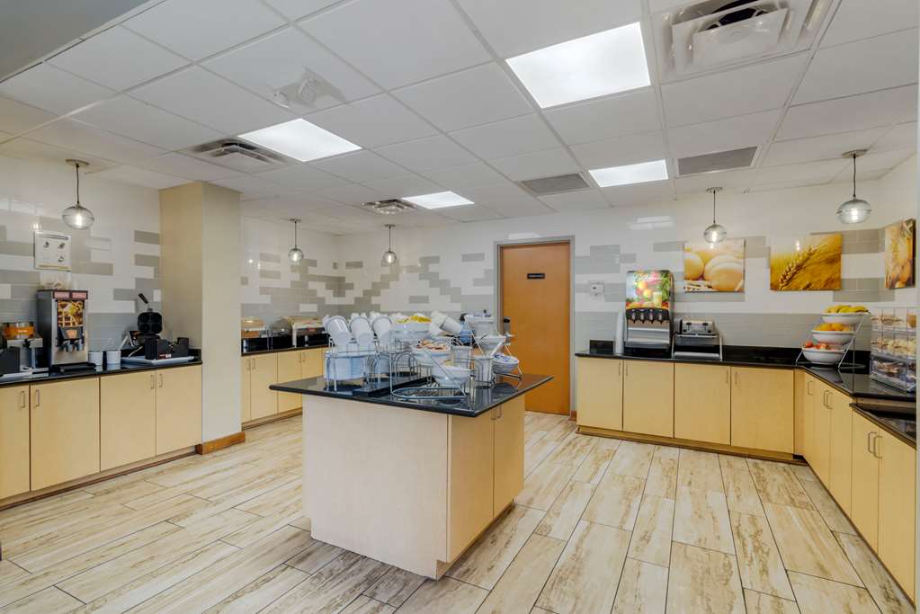 Comfort Suites Stockbridge - thumb 11