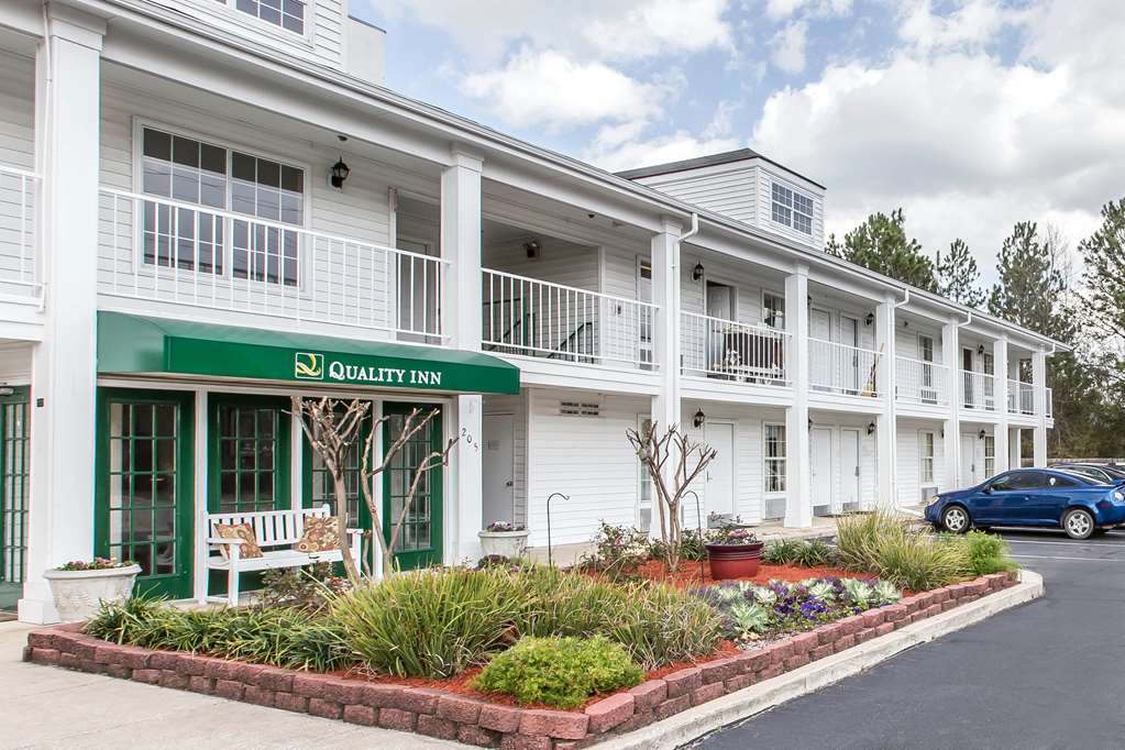Quality Inn - thumb 1