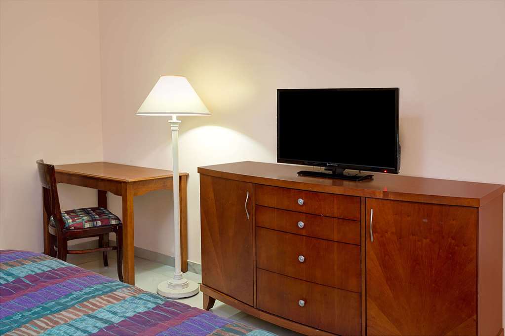 Knights Inn Hallandale - thumb 12