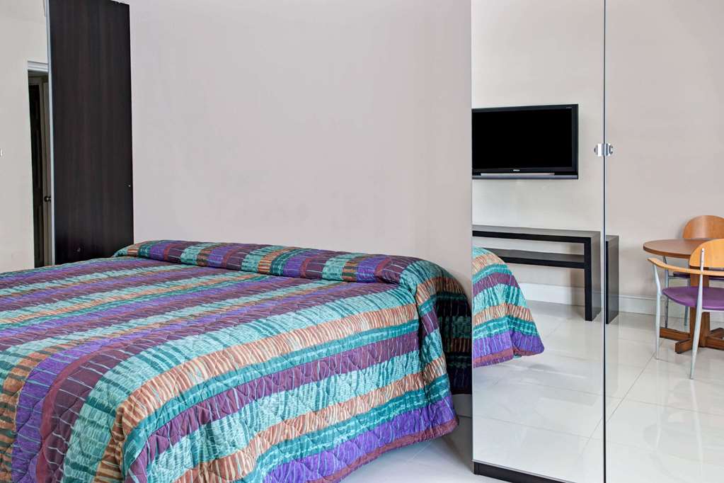 Knights Inn Hallandale - thumb 13