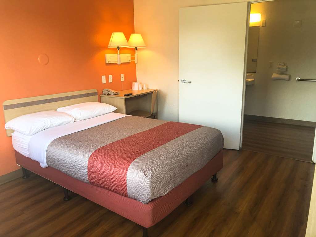 Motel 6 Jacksonville Orange Park - thumb 11