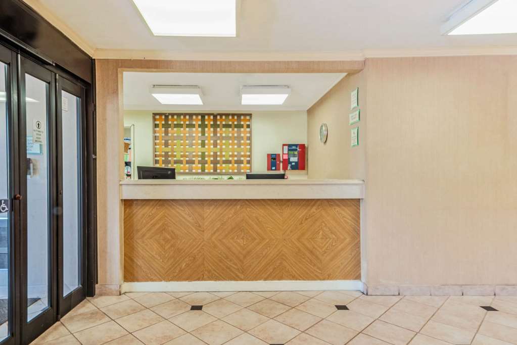 La Quinta Inn Tampa Southeast/Brandon - thumb 5