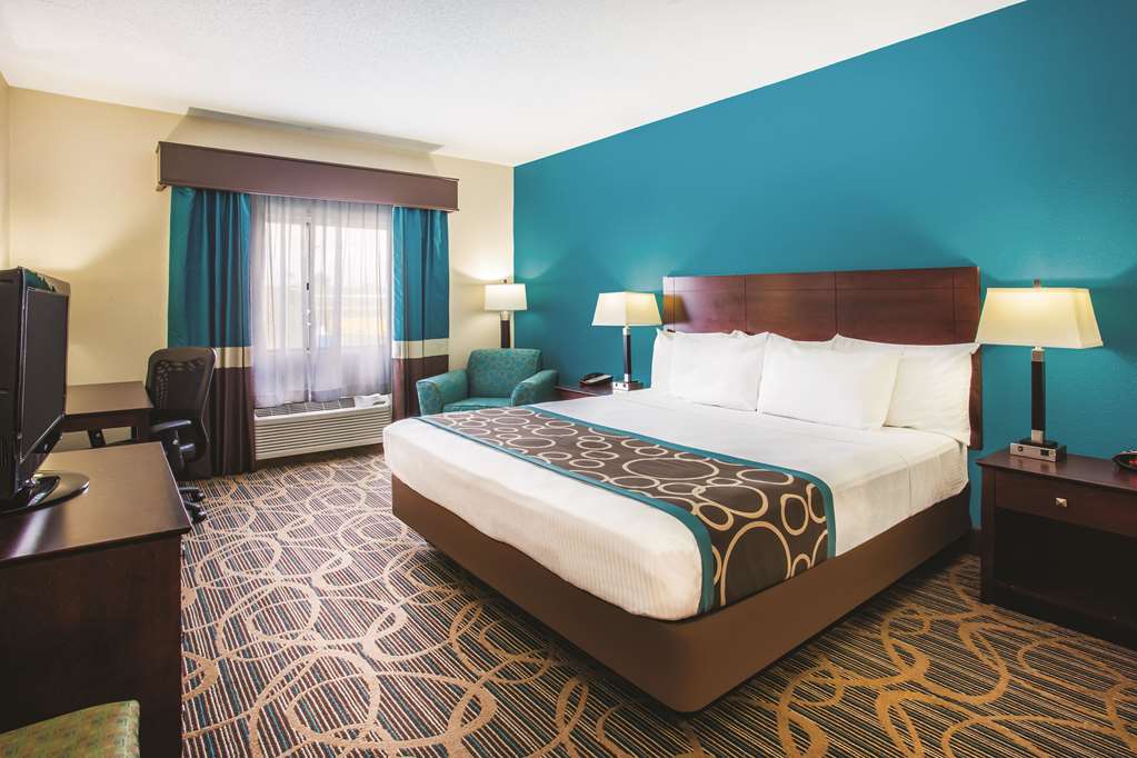 La Quinta Inn & Suites Evansville - thumb 4