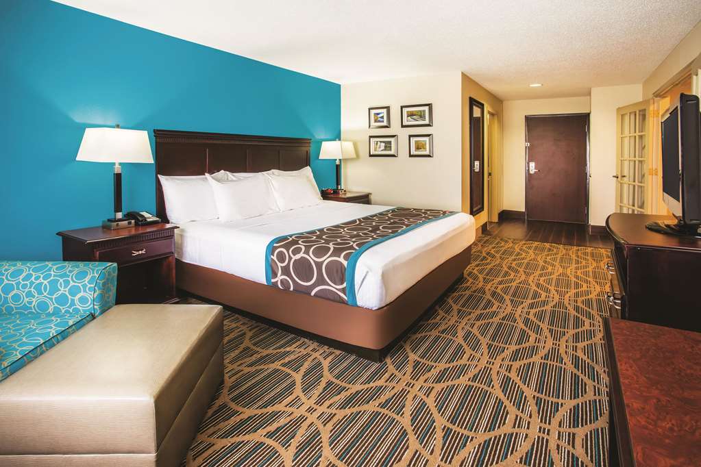 La Quinta Inn & Suites Evansville - thumb 11