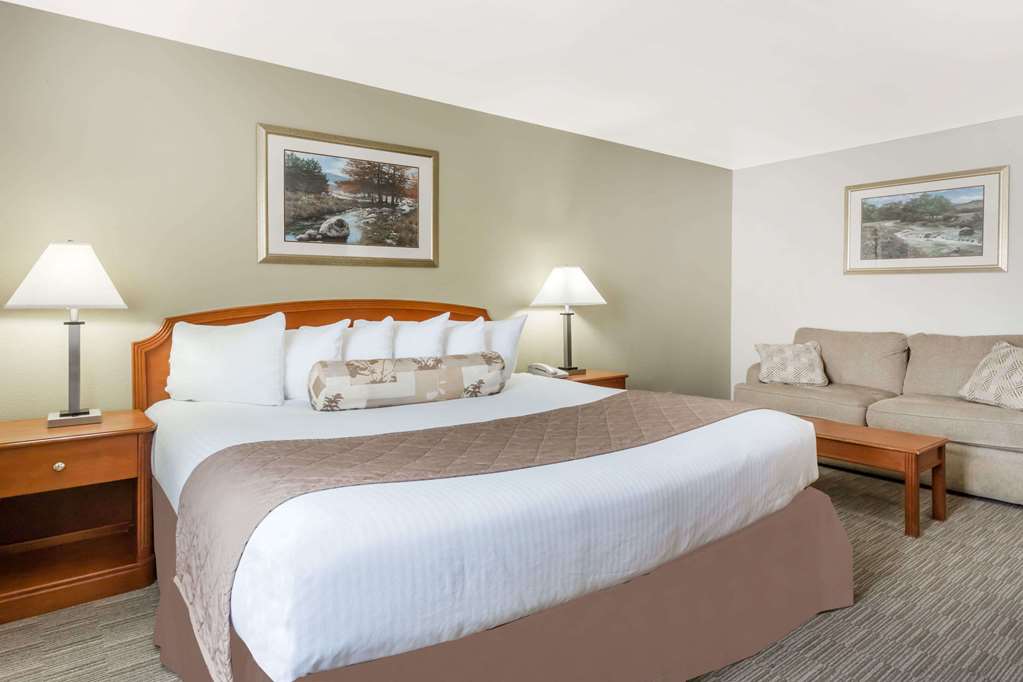 Ramada Ely - thumb 7