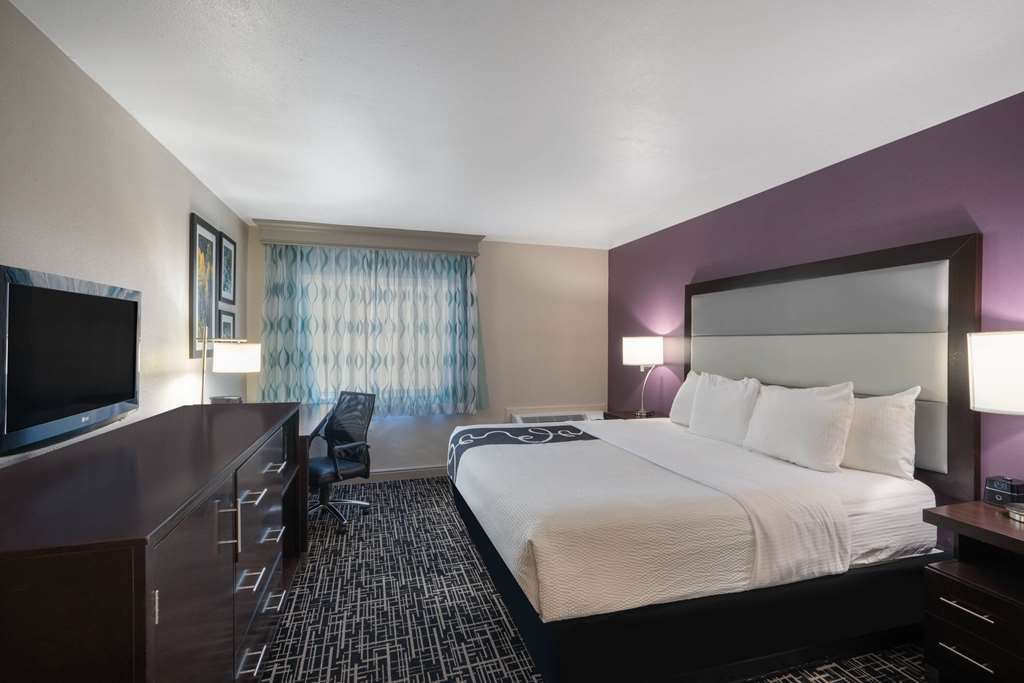La Quinta Inn Fort Collins - thumb 9